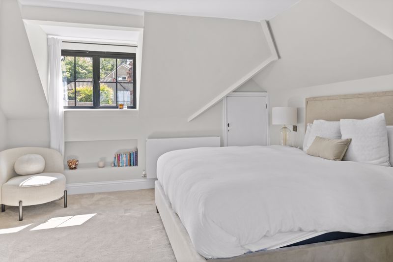 Bedroom- click for photo gallery